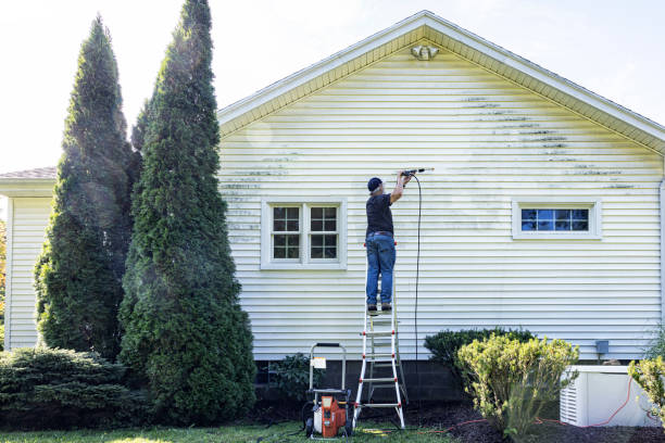 Best Pool Deck Cleaning  in Port Angeles East, WA